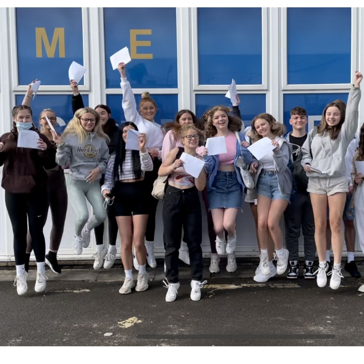 St. Cenydd Community School - Congratulations Year 11!